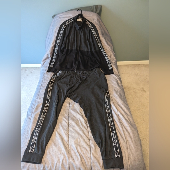 Mens 2XL Calvin Klein Tracksuit Set 🔥 Joggers + Zip Up Jacket Charcoal+ Black - Picture 6 of 8